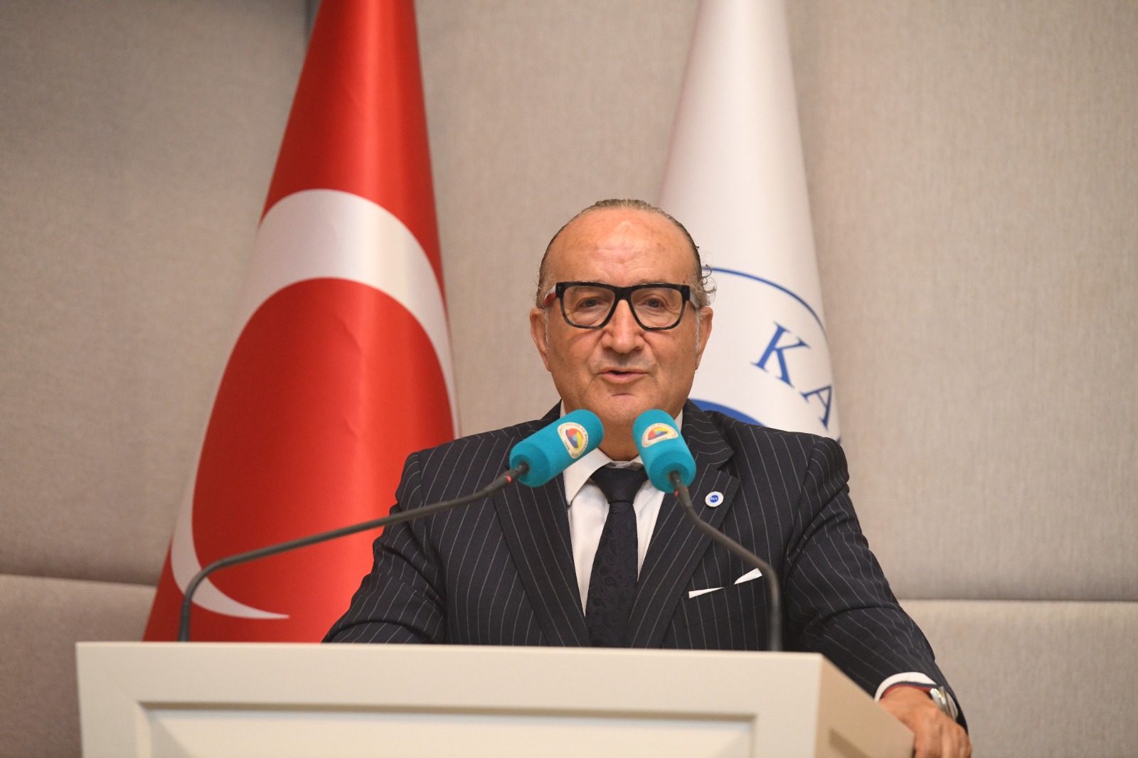 İKV’de Zeytinoğlu güven tazeledi