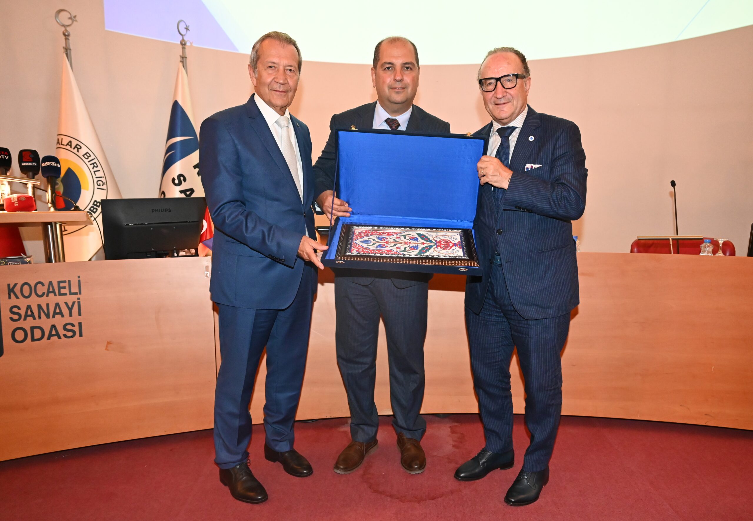 KSO Meclisine T.C. Ticaret Bakanlığı İhracat Genel Müdür Yardımcısı Tayfun Kılıç konuk oldu